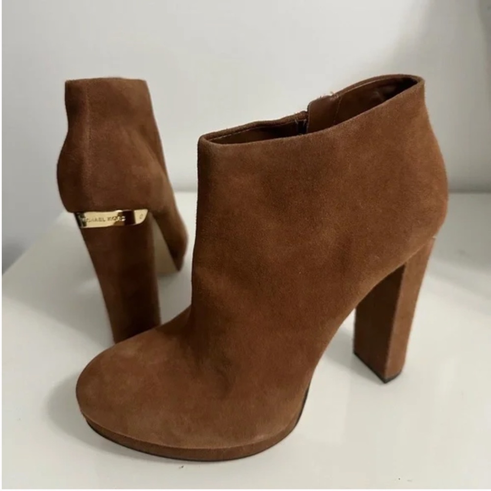 Like-New- Michael Kors Brown Gold Suede Side Zip Heel Ankle Boots (6)